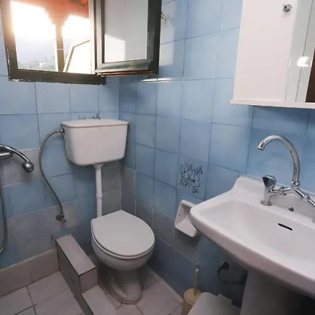 Cosy Budget To Rent In Corfu * Ipsos
