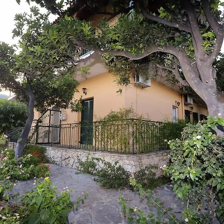 Cosy Budget To Rent In Corfu Appartamento Ipsos