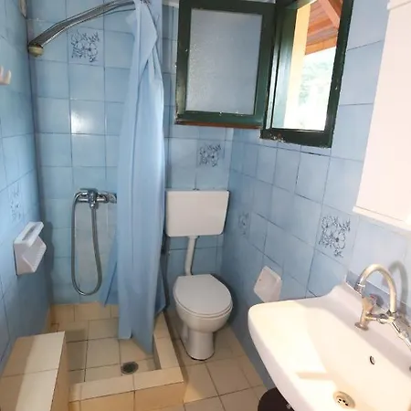 Appartamento Cosy Budget To Rent In Corfu