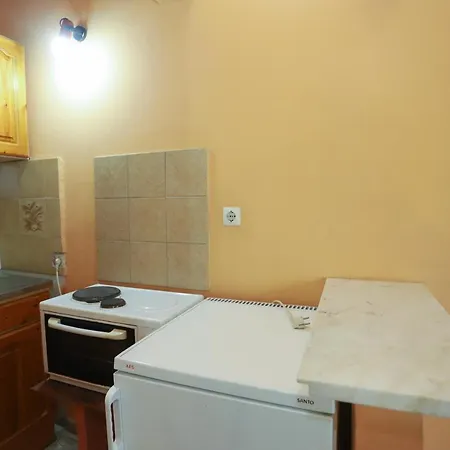 Appartamento Cosy Budget To Rent In Corfu